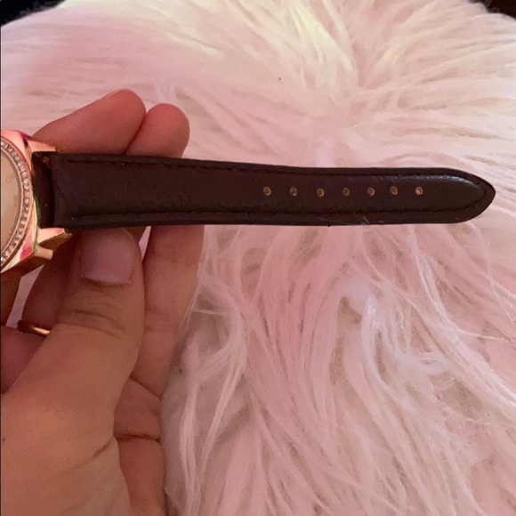 Watch - Picture 4 of 6